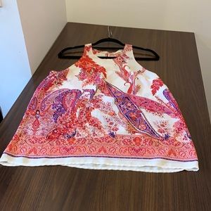 22-030 Violet & Claire medium pink and white paisley tank top